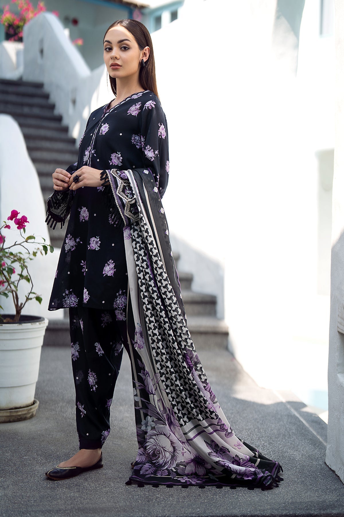 BAROQUE | EMBROIDERED PRINTED LAWN UF-543