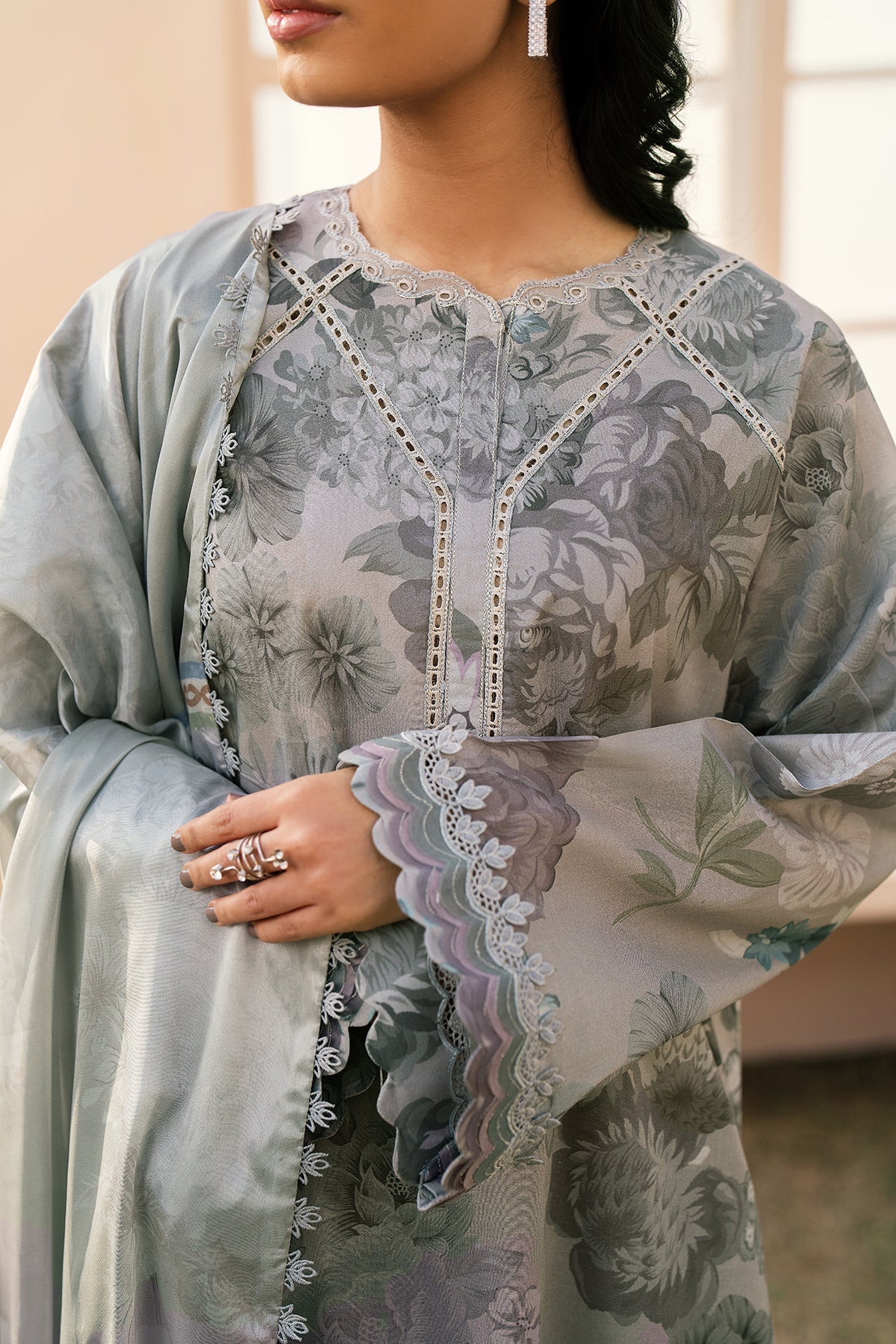 BAROQUE | EMBROIDERED PRINTED LAWN UF-605