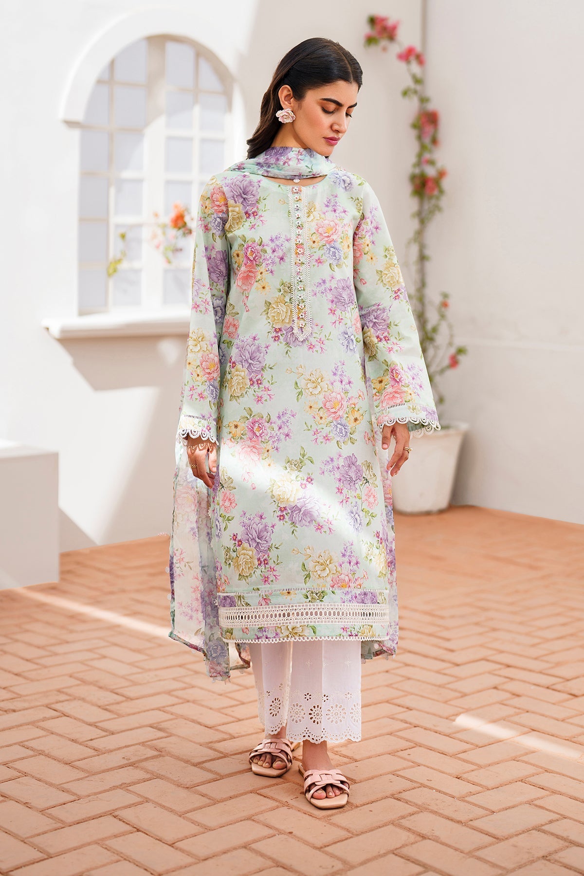 BAROQUE | EMBROIDERED PRINTED LAWN UF-631