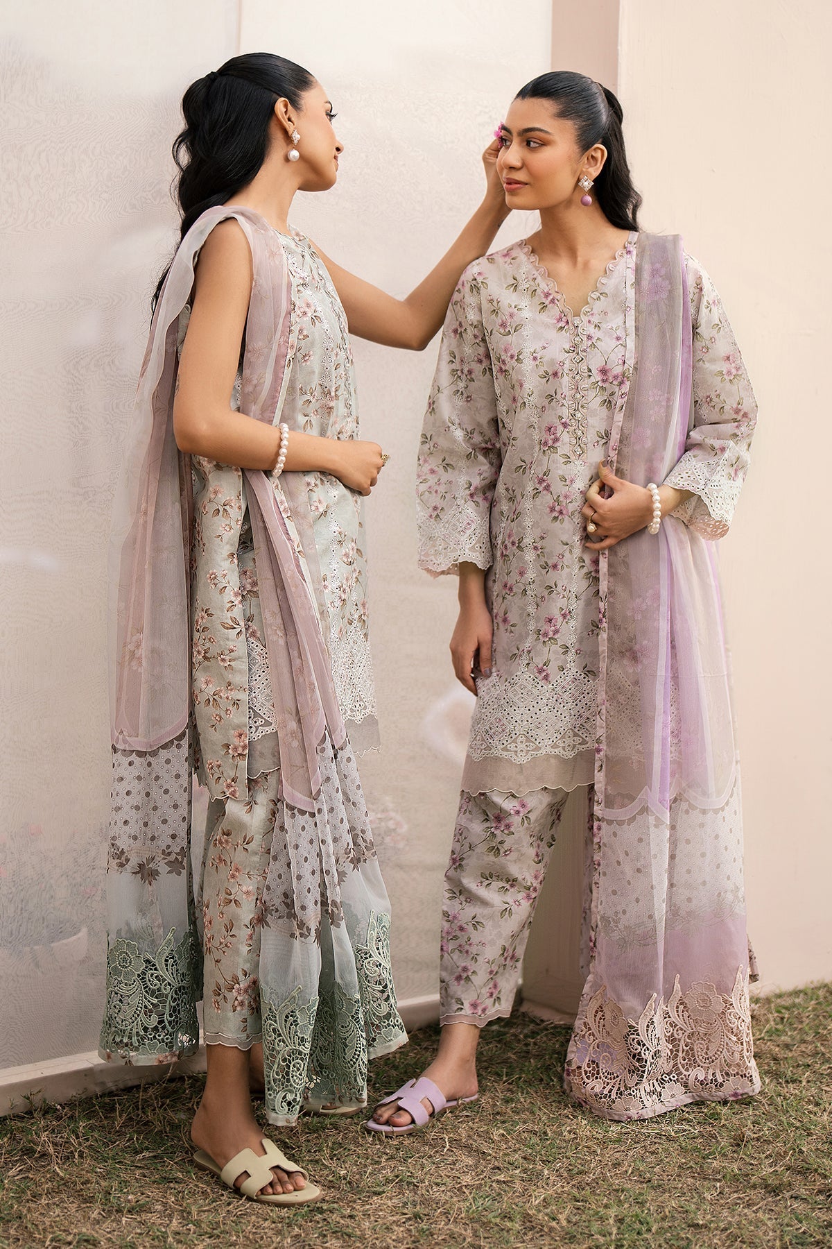 BAROQUE | EMBROIDERED PRINTED LAWN UF-609