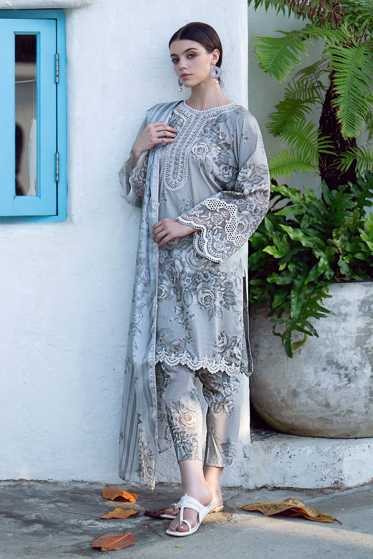 BAROQUE | EMBROIDERED PRINTED LAWN UF-557