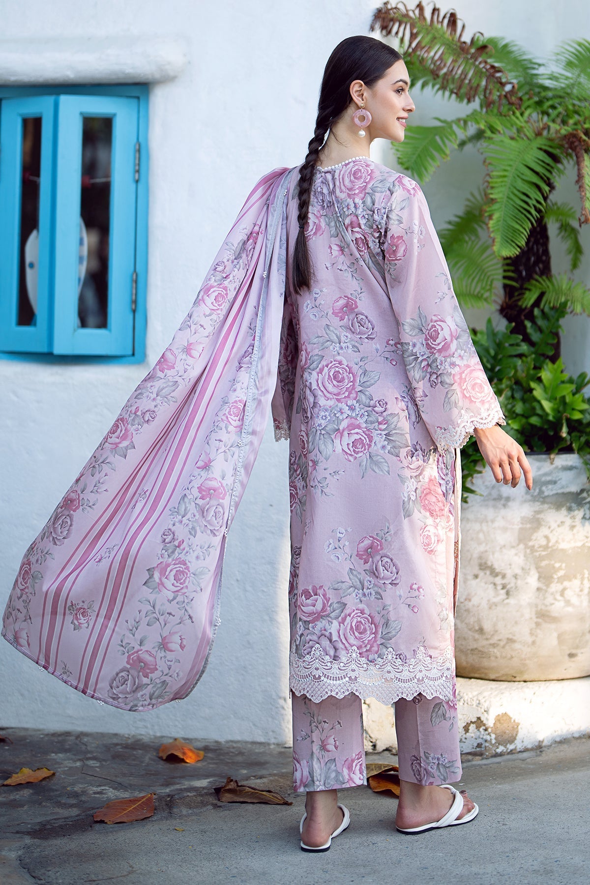 BAROQUE | EMBROIDERED PRINTED LAWN UF-558