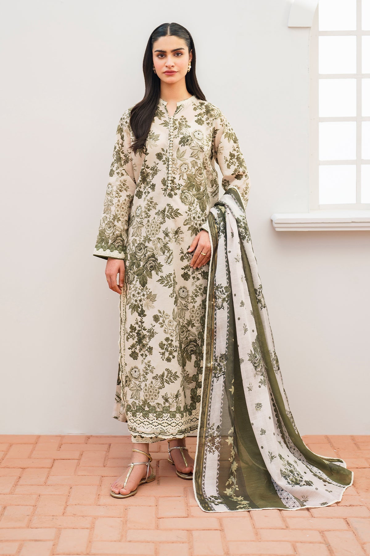 BAROQUE | EMBROIDERED PRINTED LAWN UF-636