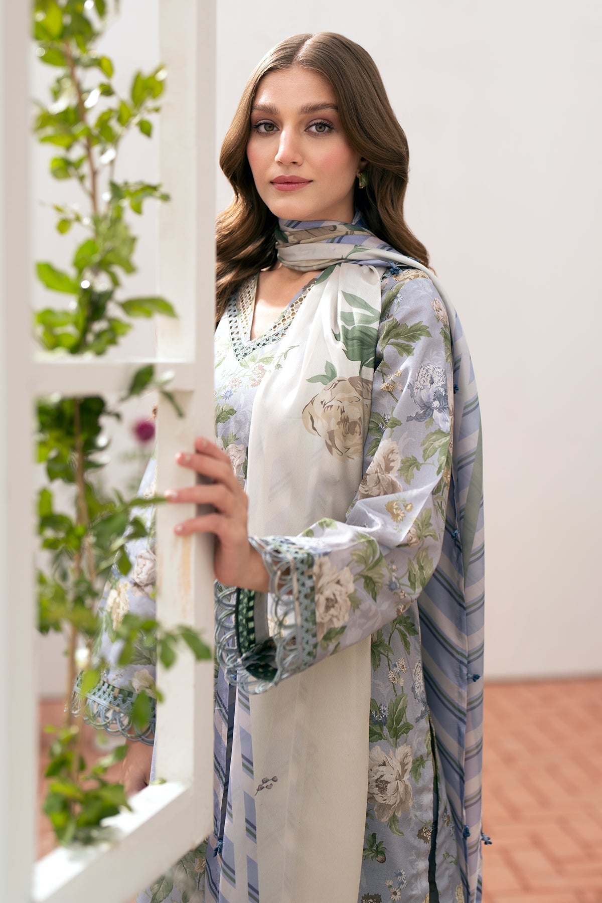 BAROQUE | EMBROIDERED LAWN UF-529