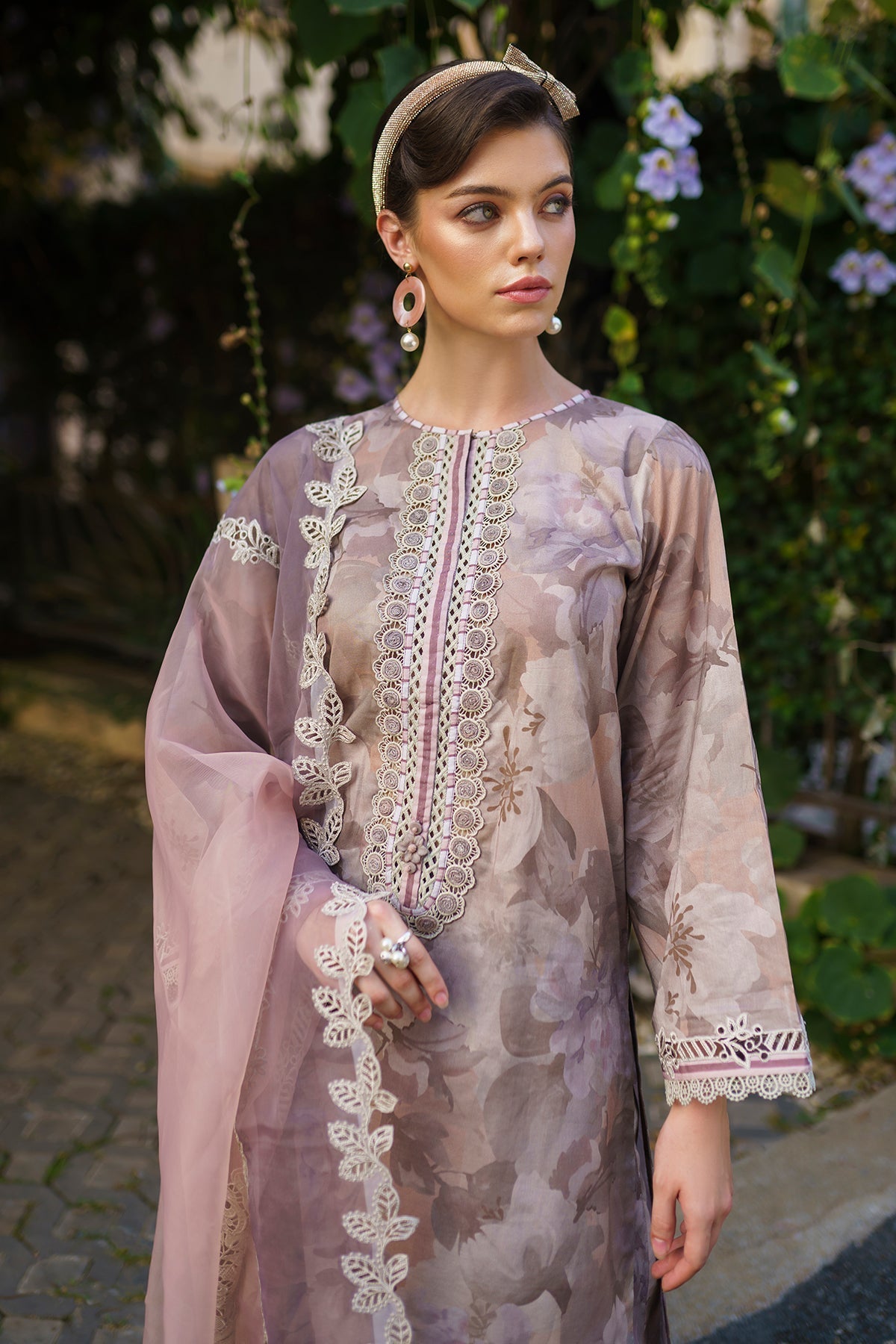 BAROQUE | EMBROIDERED PRINTED LAWN UF-586