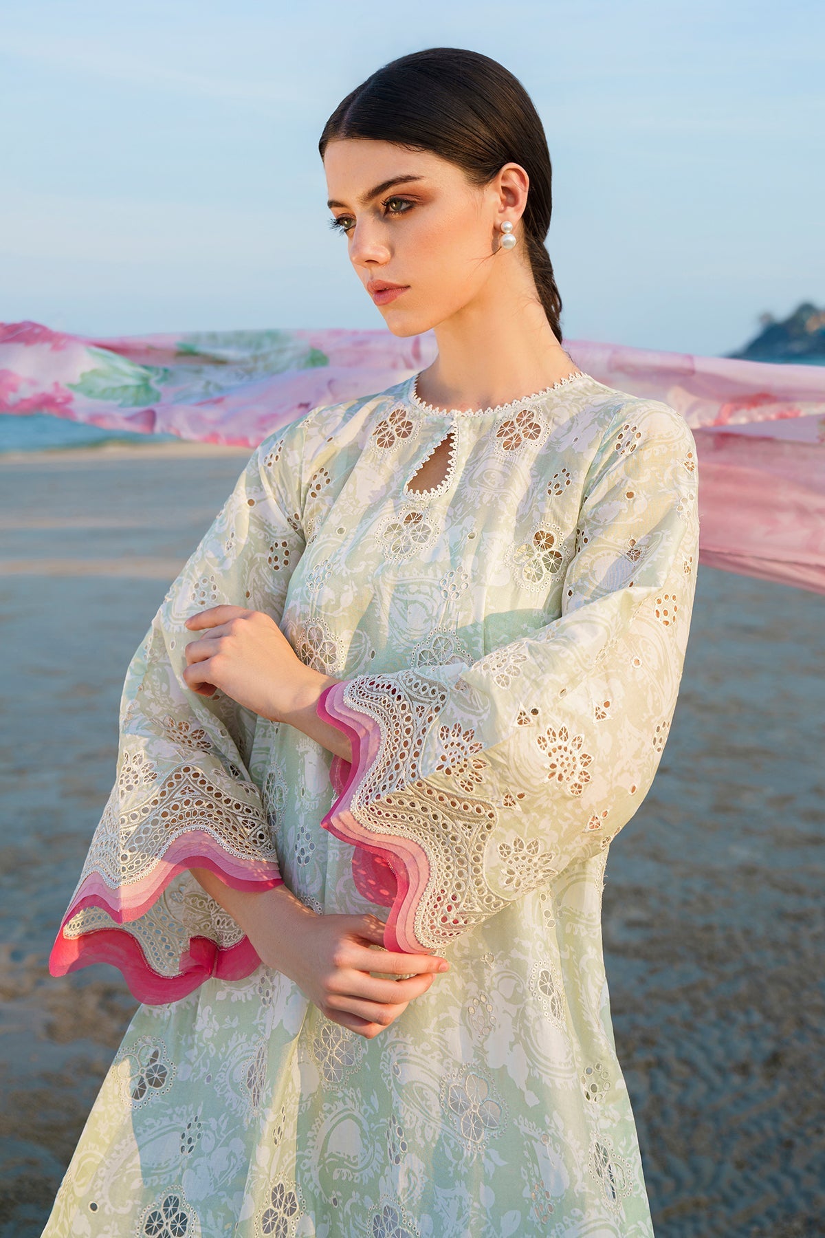 BAROQUE | EMBROIDERED PRINTED LAWN UF-569