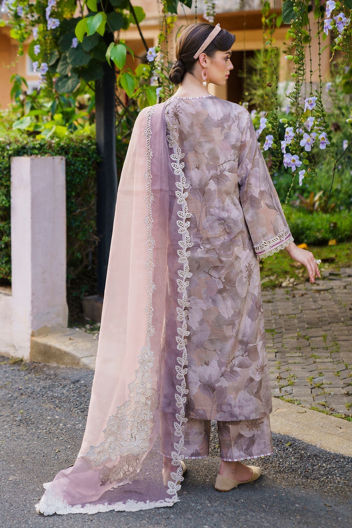 BAROQUE | EMBROIDERED PRINTED LAWN UF-586