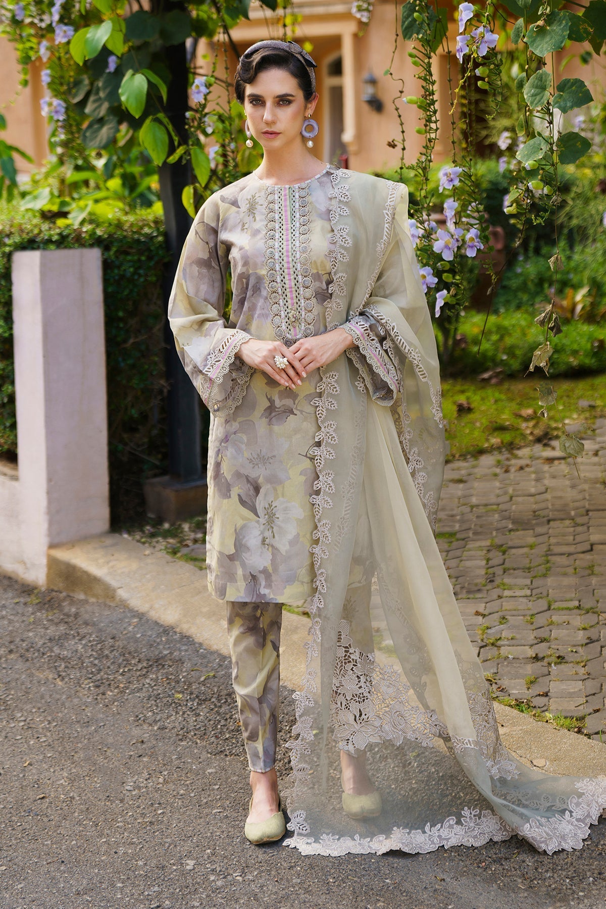 BAROQUE | EMBROIDERED PRINTED LAWN UF-587