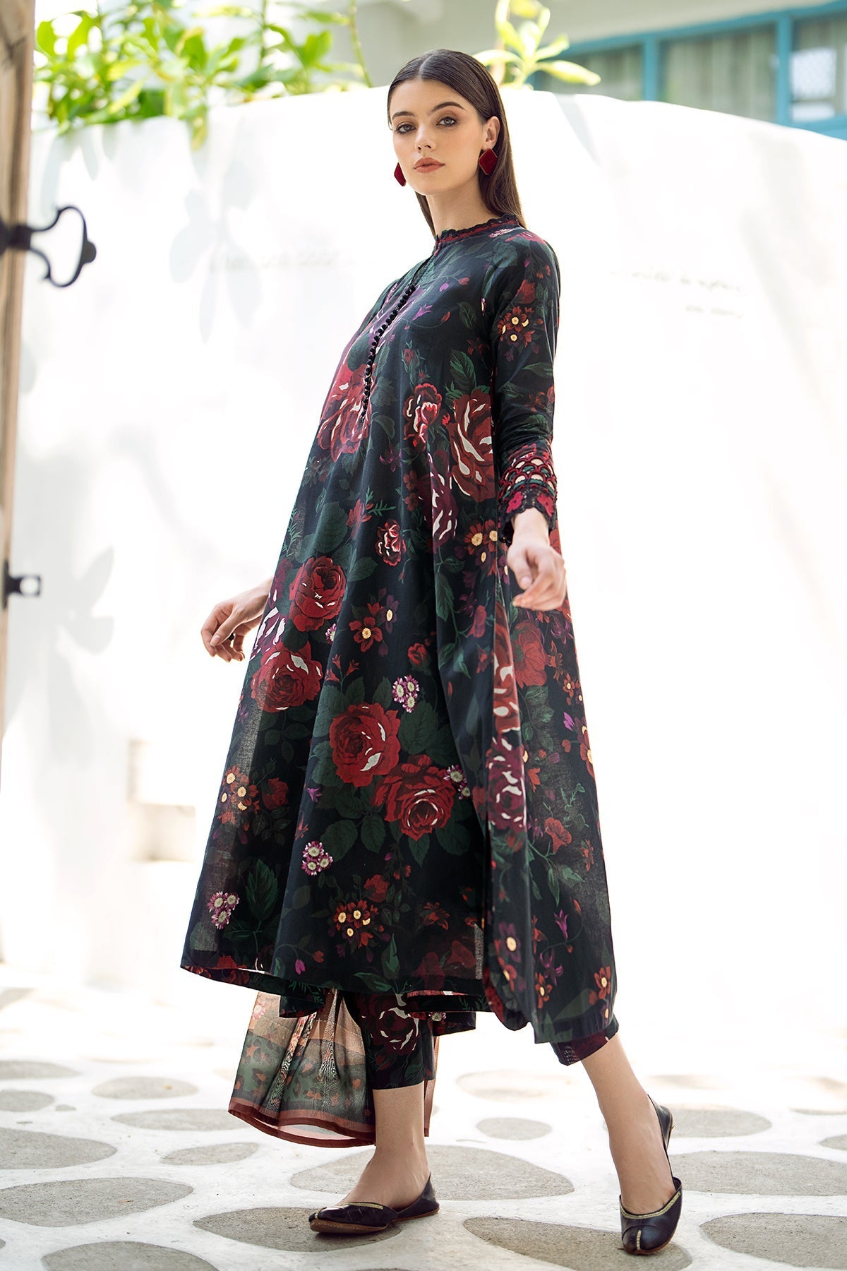 BAROQUE | EMBROIDERED PRINTED LAWN UF-547