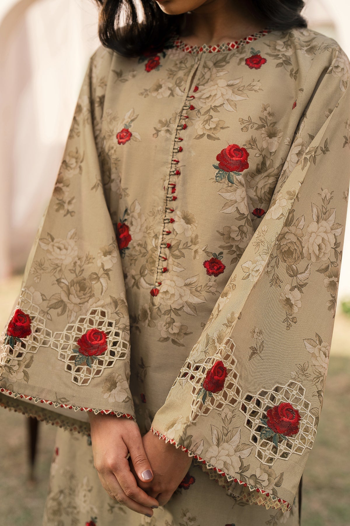 BAROQUE | EMBROIDERED PRINTED LAWN UF-594