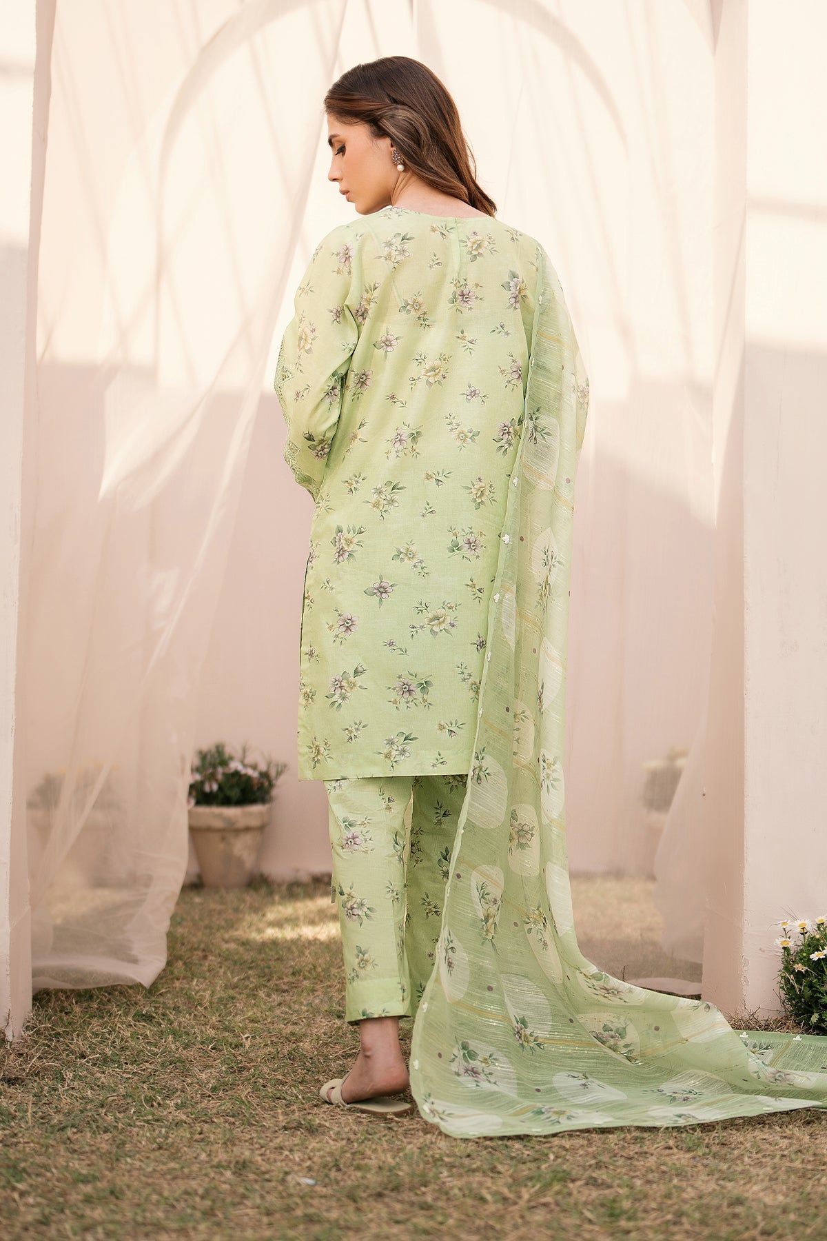 BAROQUE | EMBROIDERED PRINTED LAWN UF-595