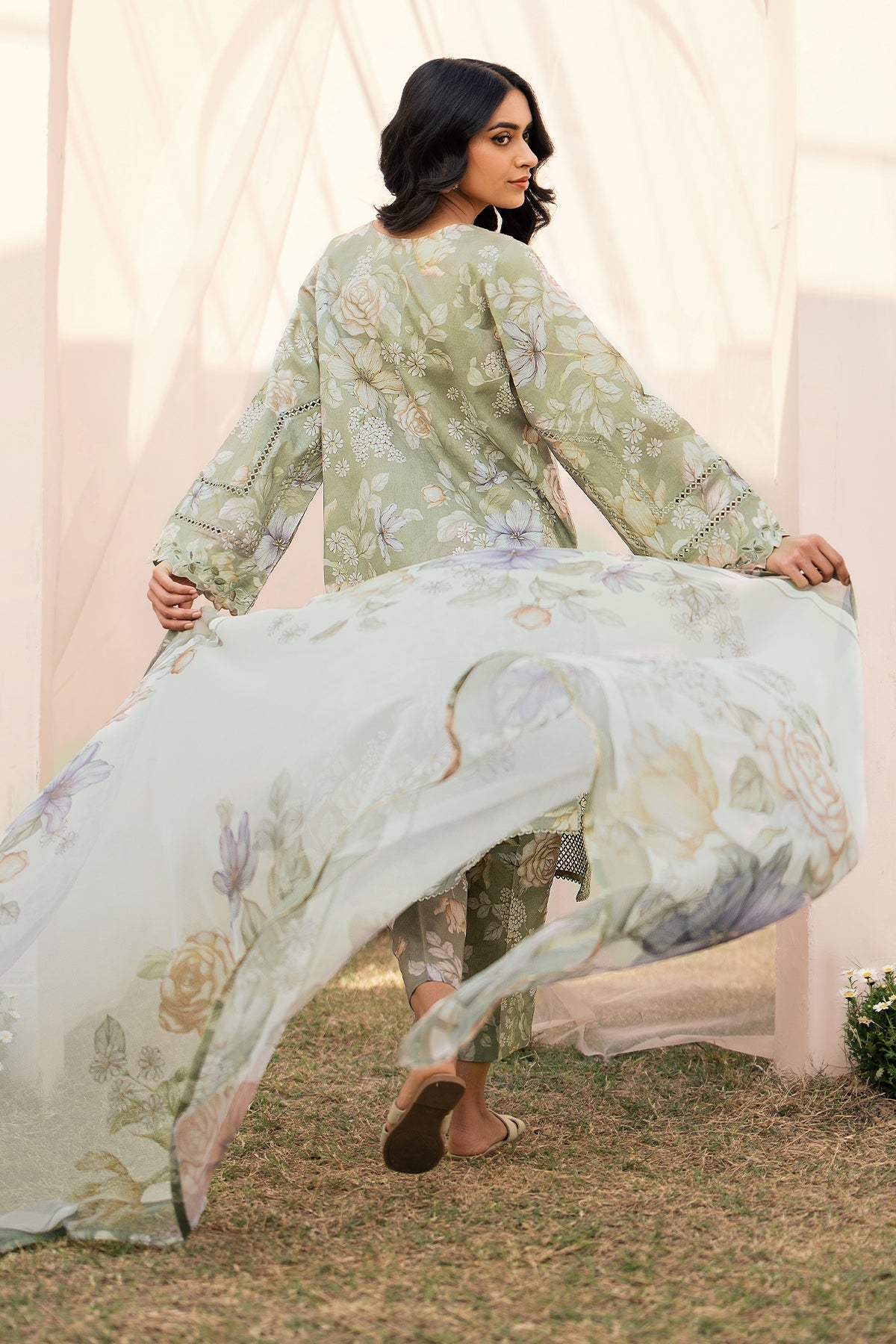 BAROQUE | EMBROIDERED PRINTED LAWN UF-596