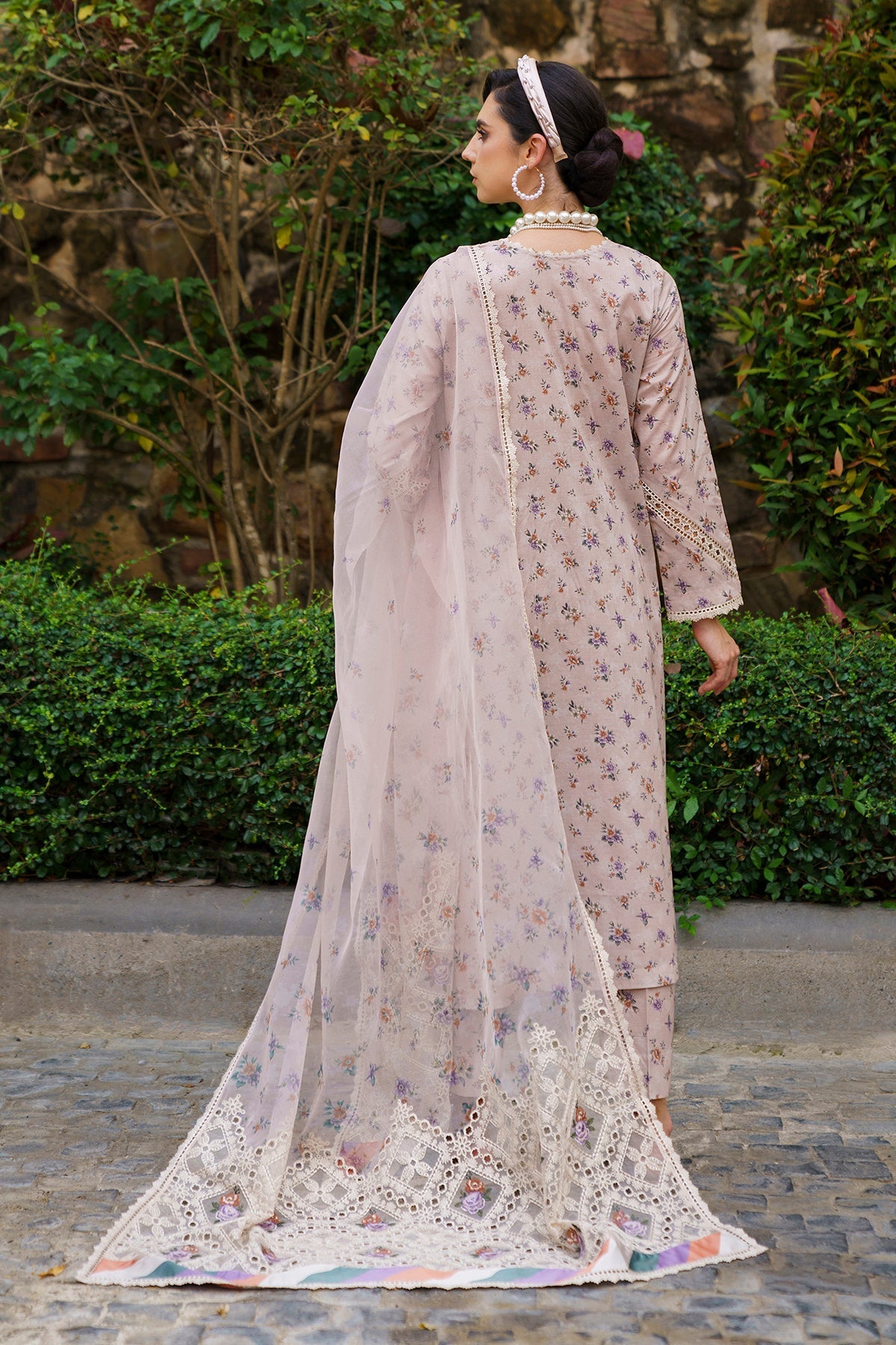 BAROQUE | EMBROIDERED PRINTED LAWN UF-590