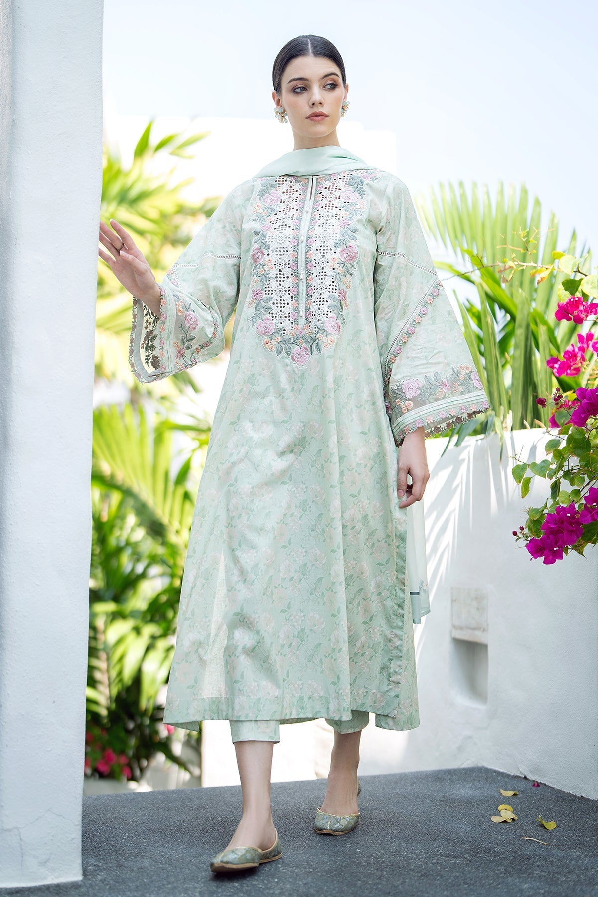 BAROQUE | EMBROIDERED PRINTED LAWN UF-550