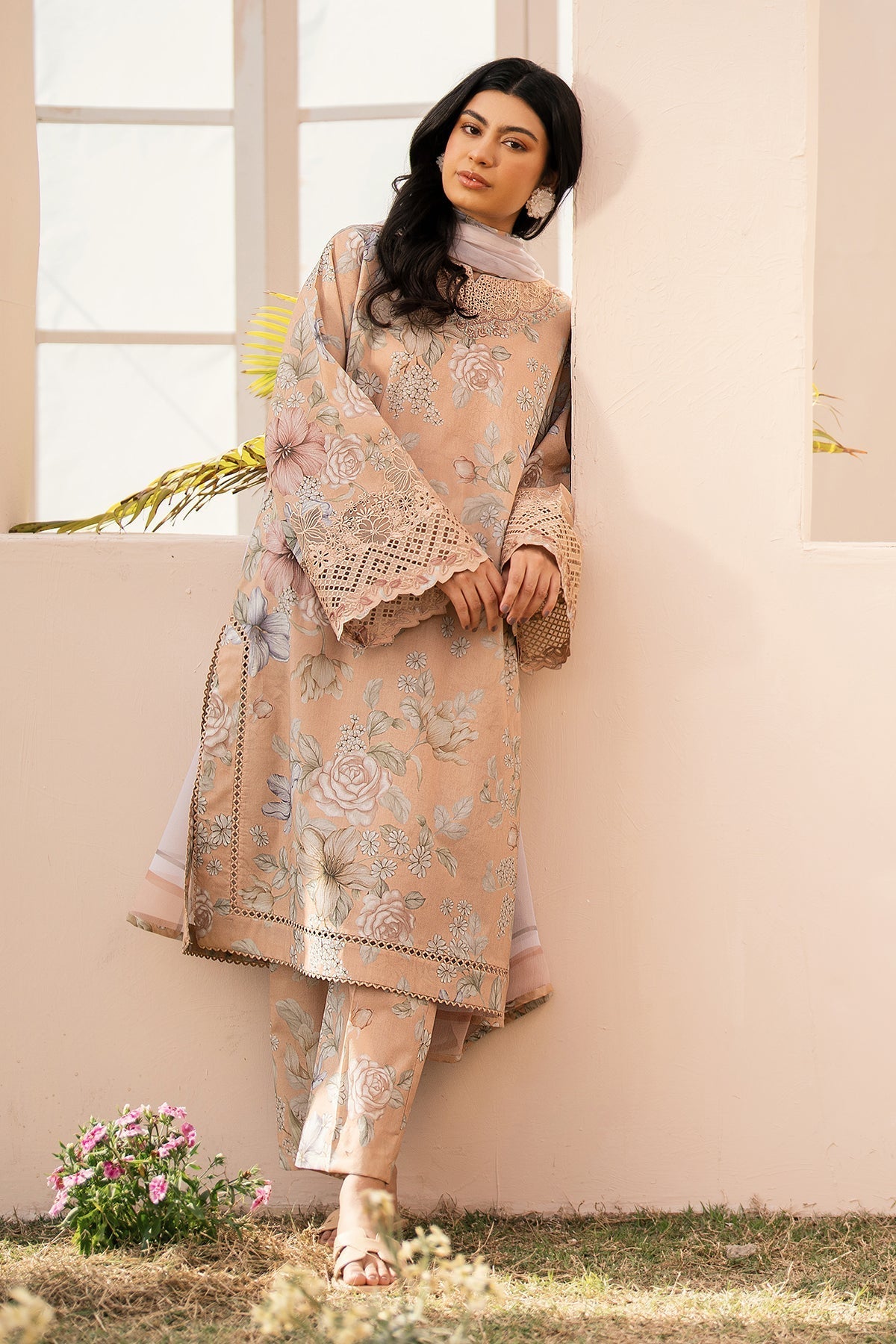 BAROQUE | EMBROIDERED PRINTED LAWN UF-597