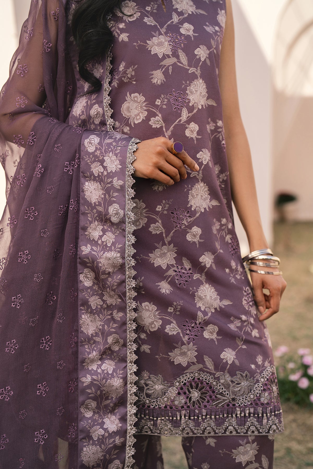 BAROQUE | EMBROIDERED PRINTED LAWN UF-598