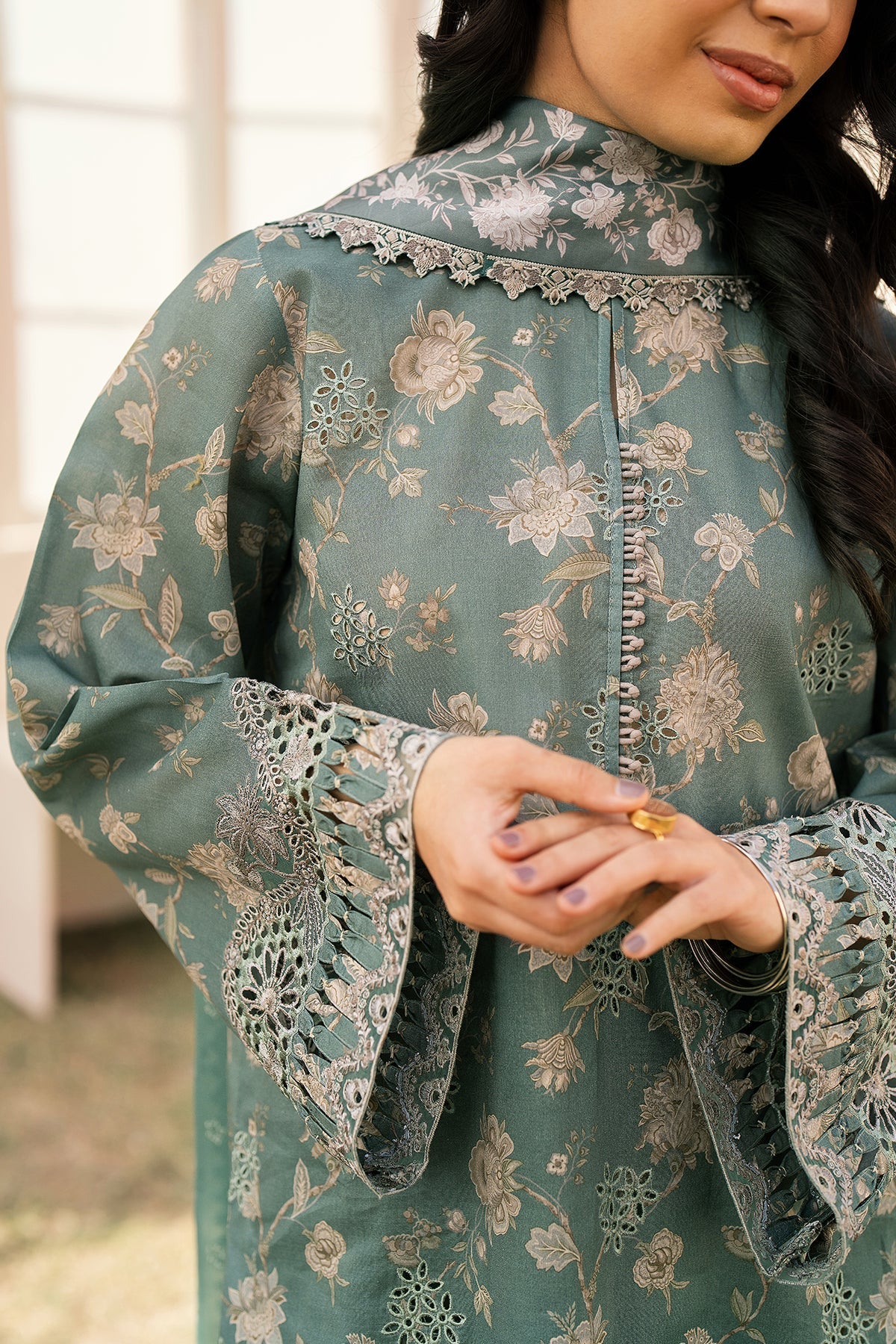 BAROQUE | EMBROIDERED PRINTED LAWN UF-599