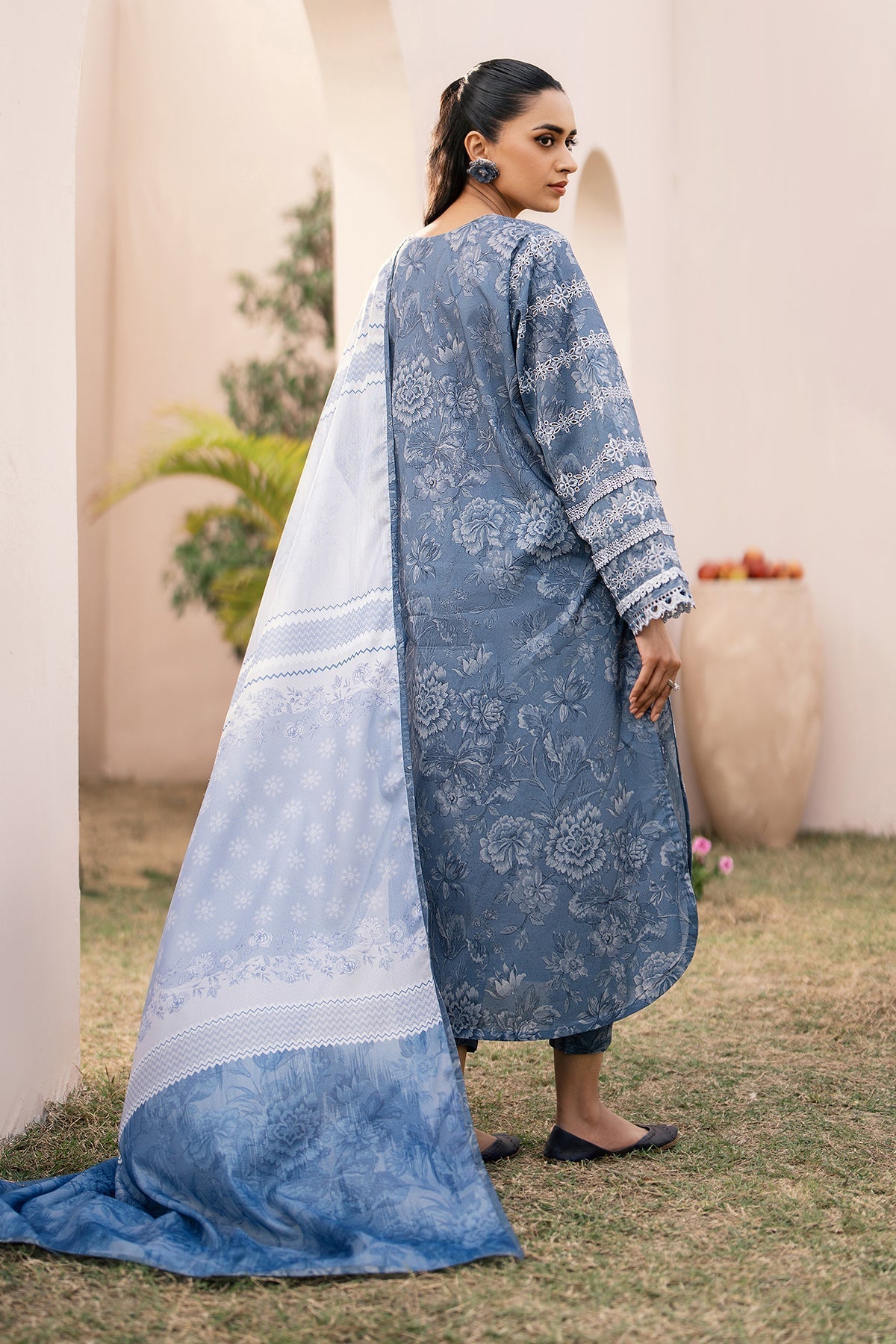 BAROQUE | EMBROIDERED PRINTED LAWN UF-601