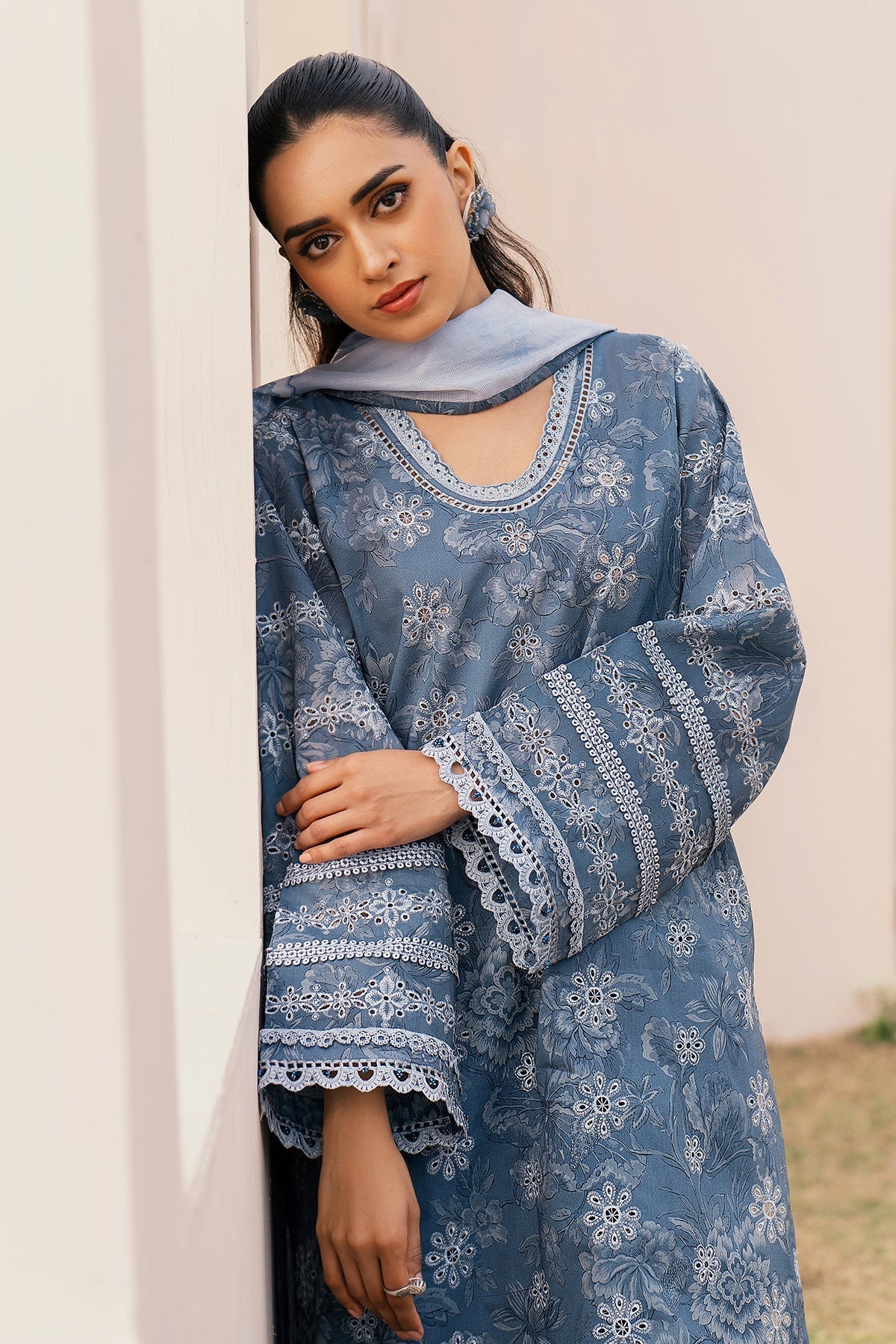 BAROQUE | EMBROIDERED PRINTED LAWN UF-601