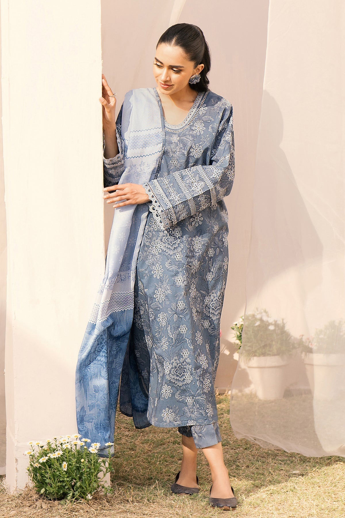 BAROQUE | EMBROIDERED PRINTED LAWN UF-601