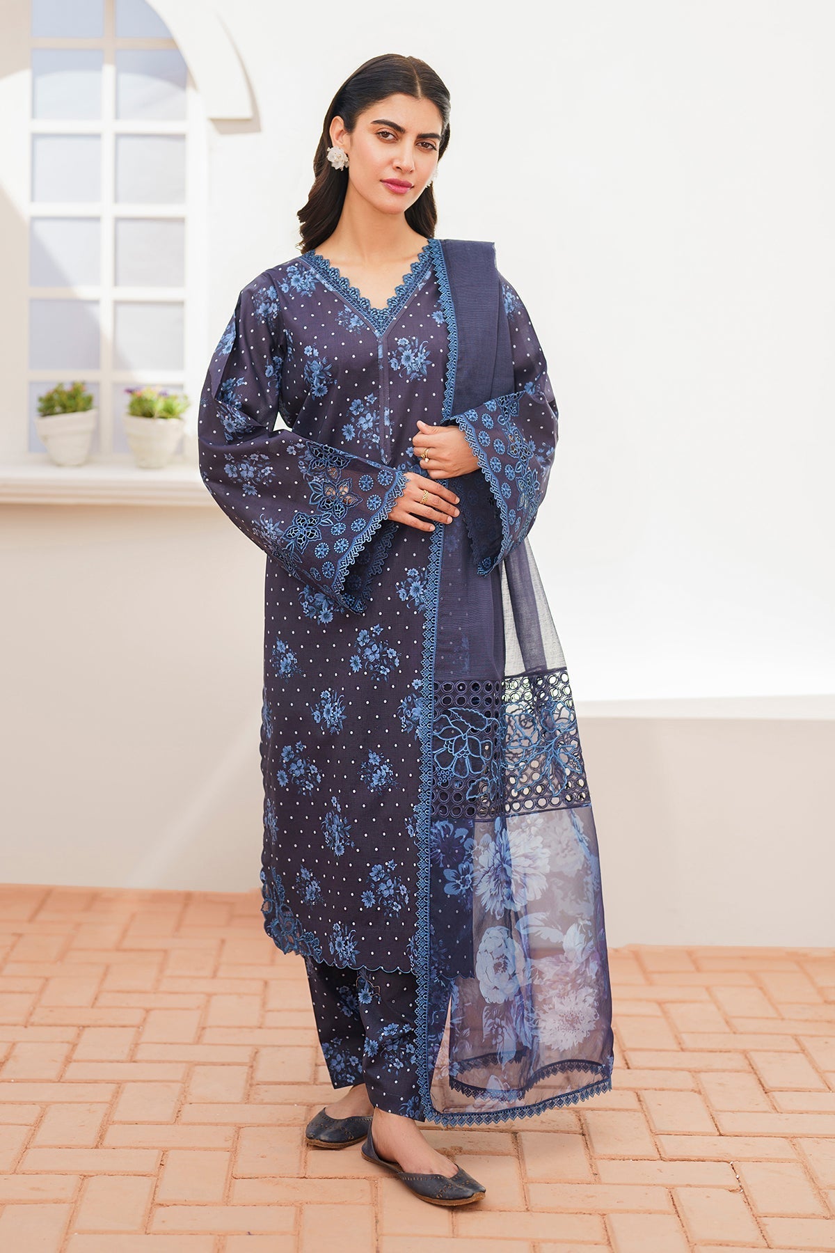 BAROQUE | EMBROIDERED PRINTED LAWN UF-629